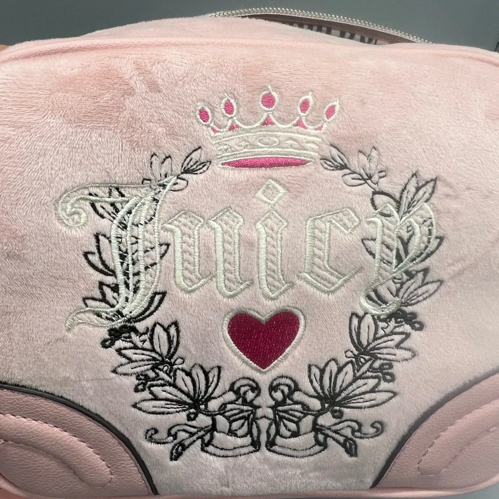 Juicy couture heritage crossbody purse - Picture 7 of 10
